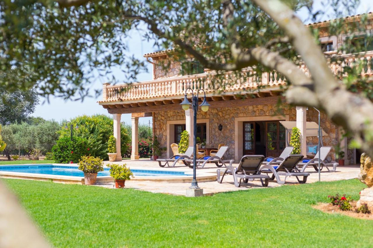 Villa Lagoon Sa Pobla Buitenkant foto