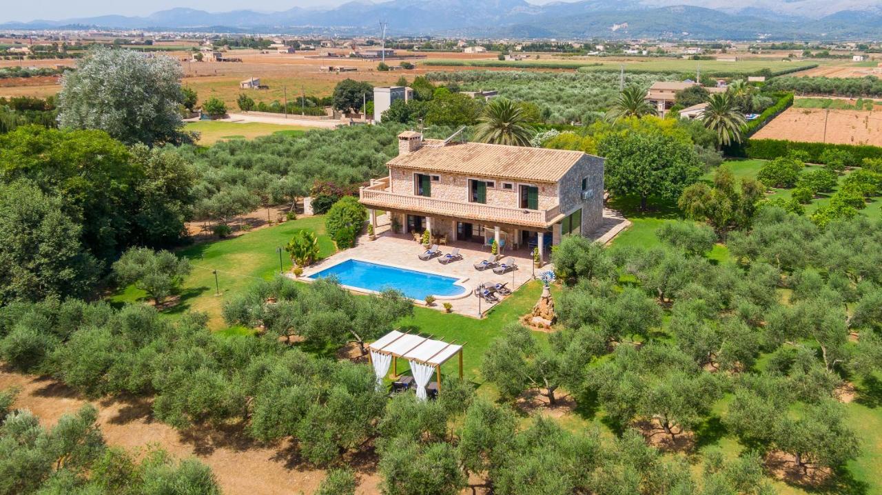Villa Lagoon Sa Pobla Buitenkant foto