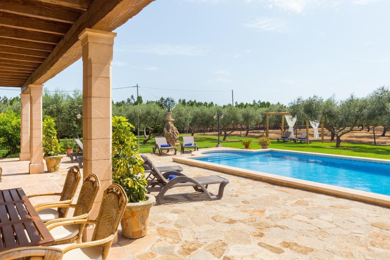 Villa Lagoon Sa Pobla Buitenkant foto